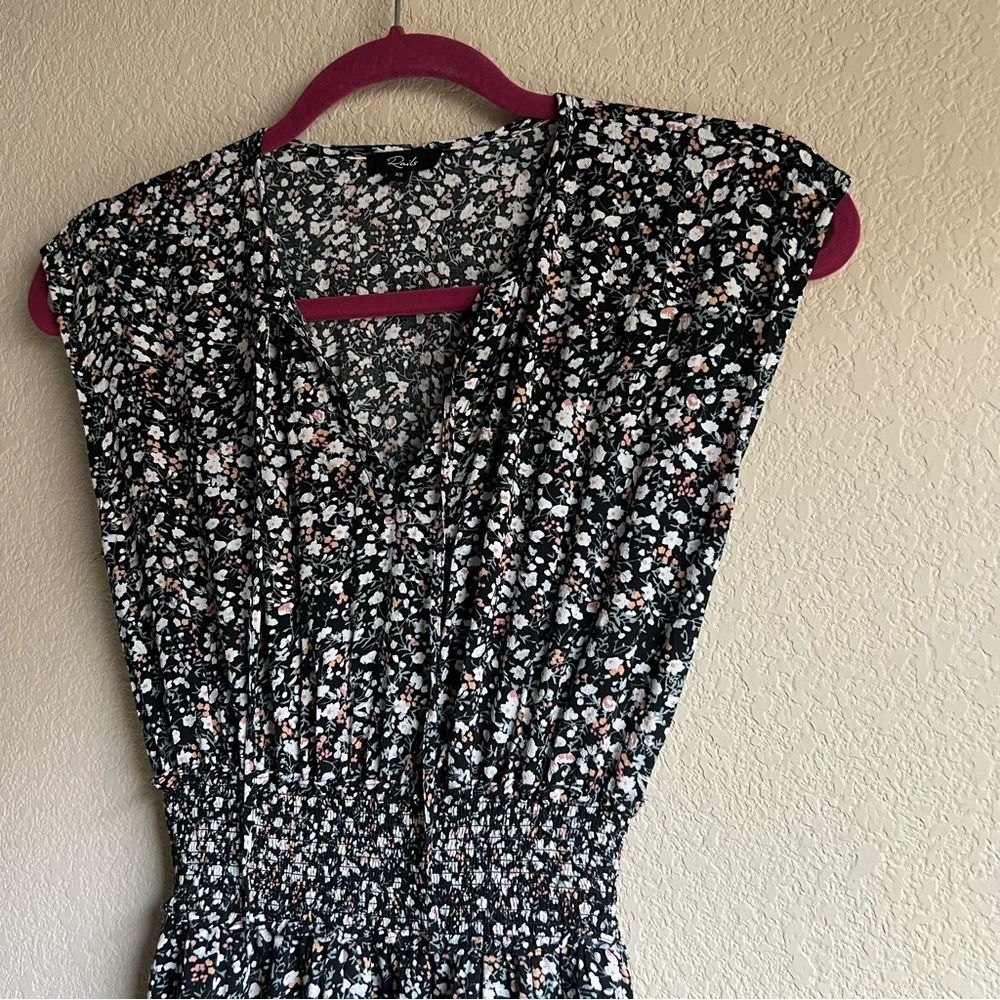 Rails Ashlyn Smocked Waist Midi Dress In Ivy Ditsy Floral Black White, XS - Picture 16 of 16